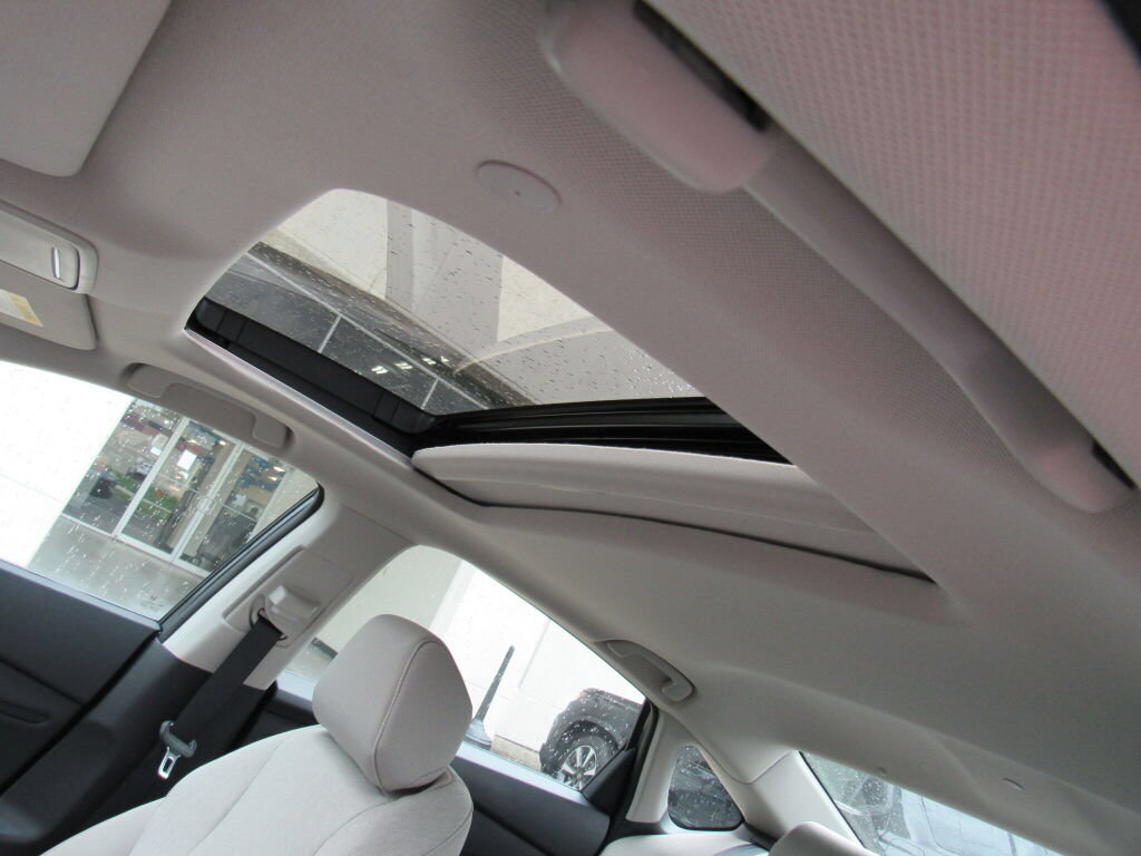Used 2024 Honda Accord EX image 19