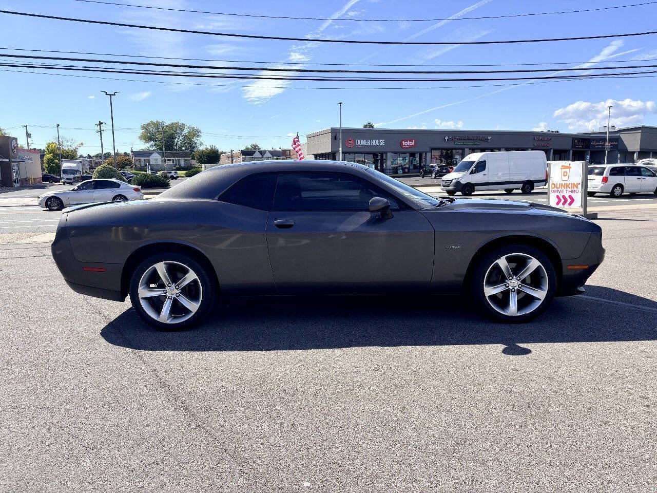 Used 2016 Dodge Challenger R/T RWD image 7