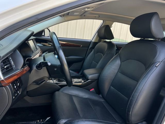 Used 2017 Kia Cadenza Premium w/ Luxury Package image 15