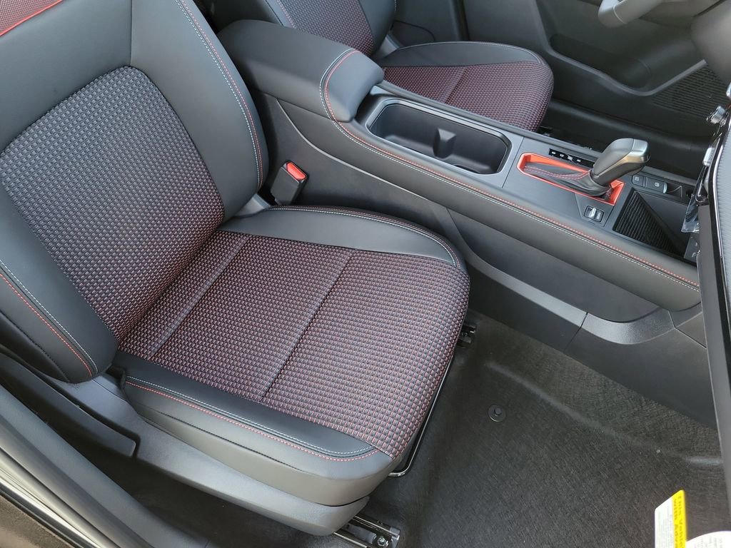 New 2026 Nissan Kicks SR image 14