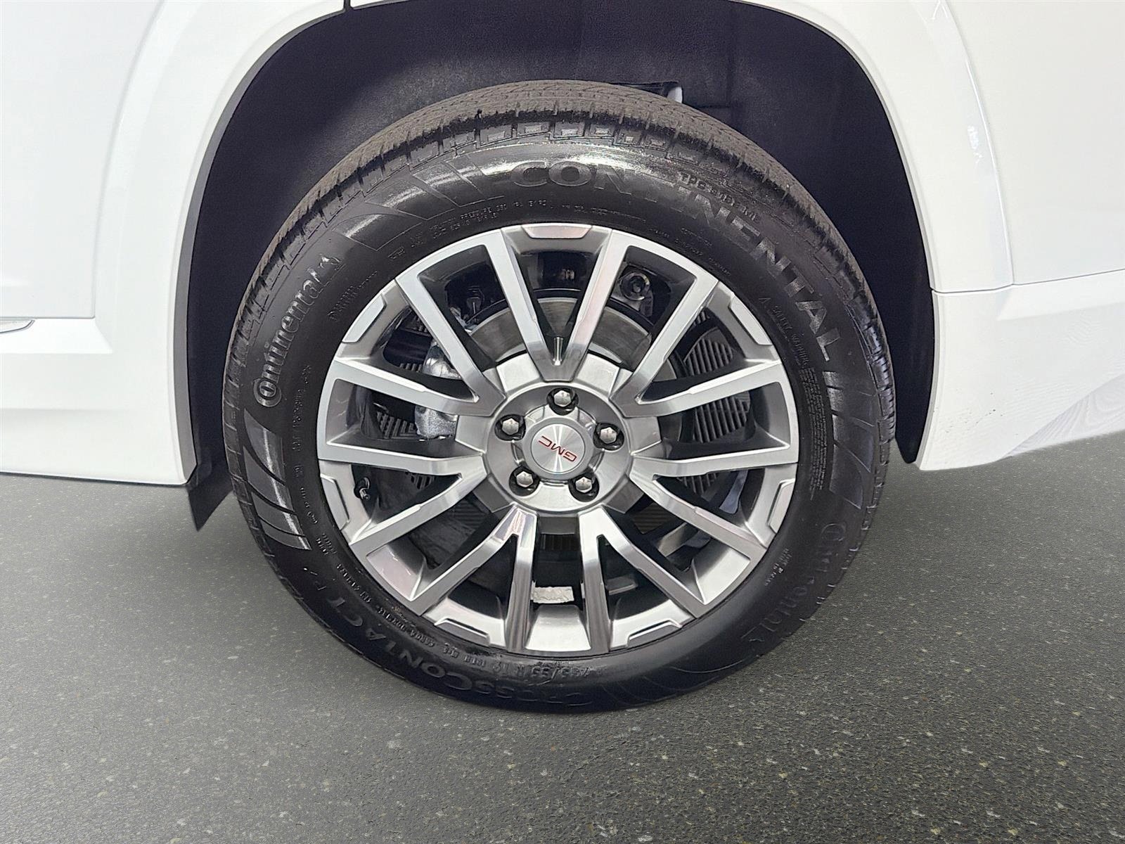 Certified 2026 GMC Terrain Denali image 30