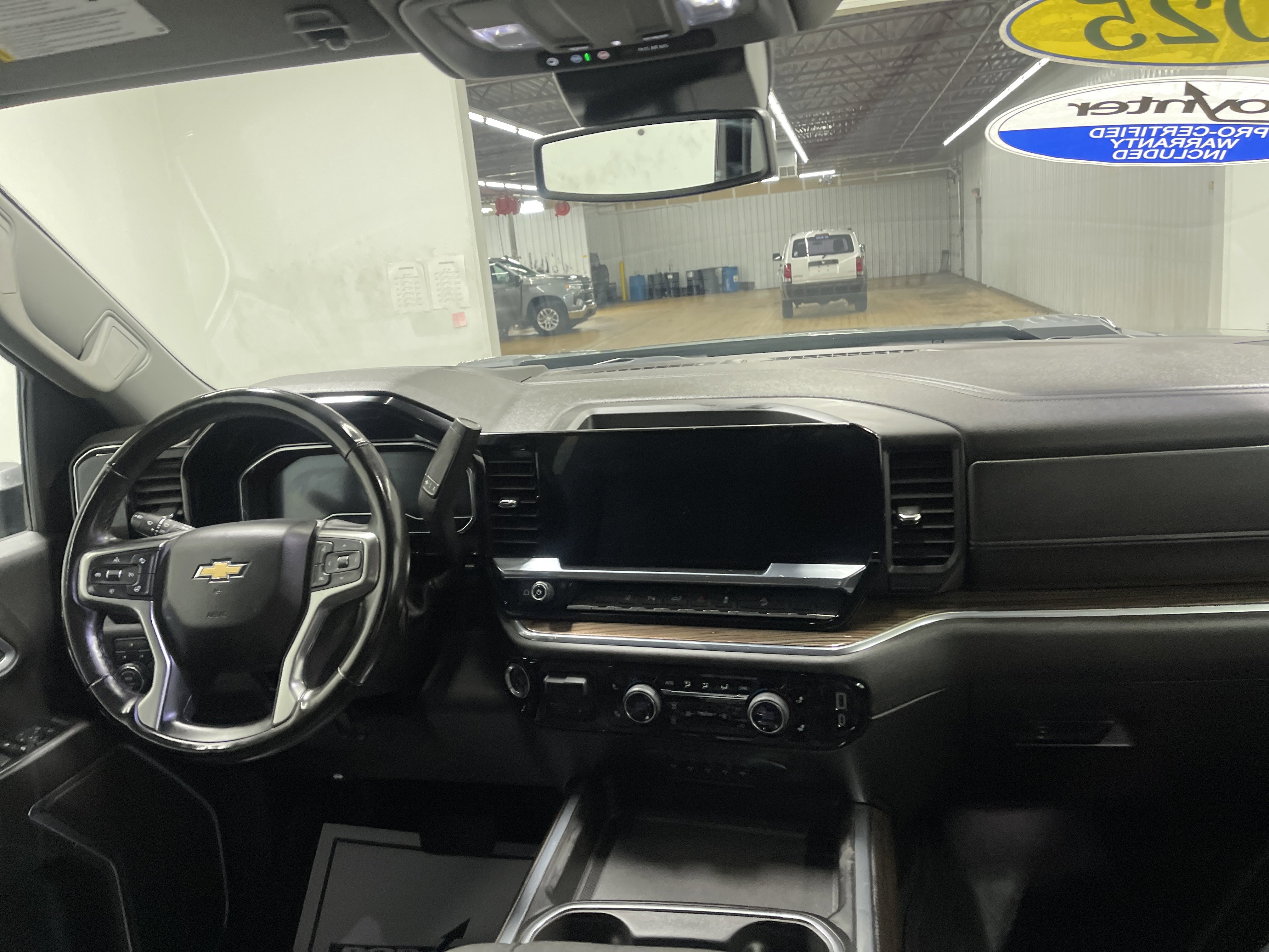Used 2025 Chevrolet Silverado 3500 LT w/ Safety Package AWD/4WD image 22