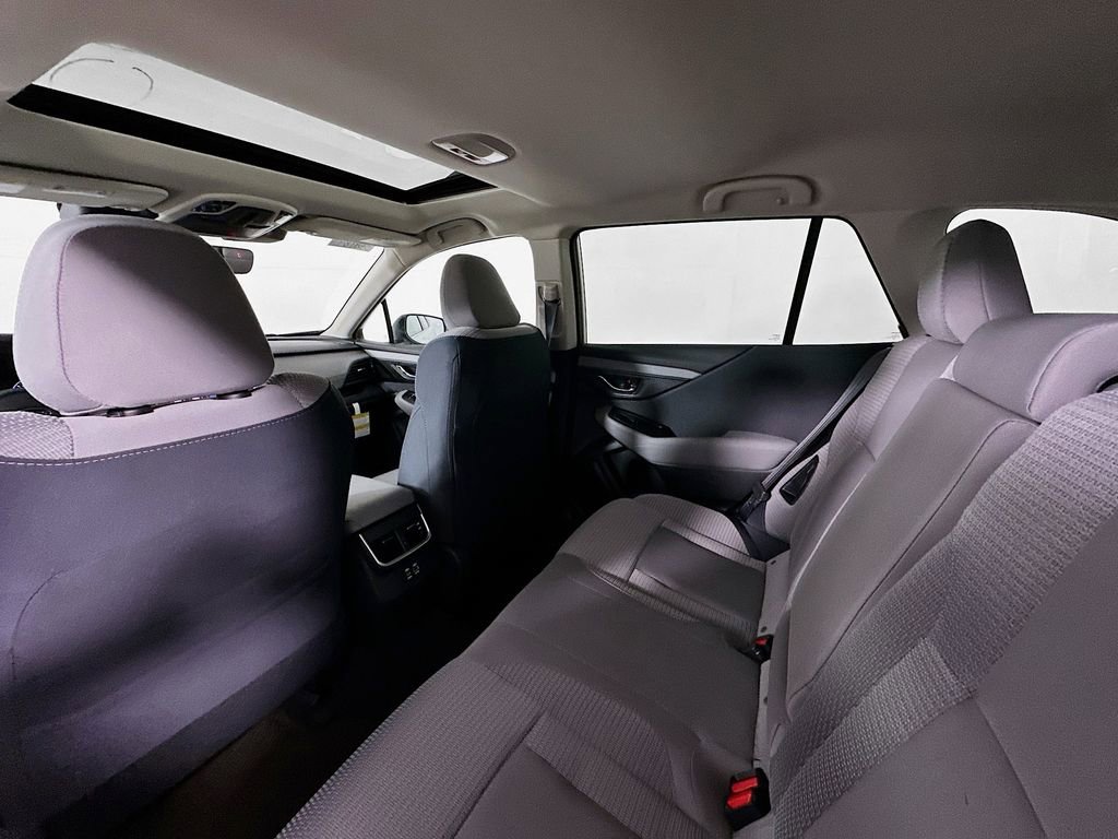 Used 2025 Subaru Outback Premium w/ Popular Package #1 image 4