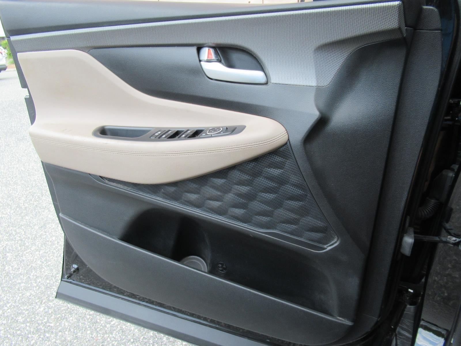 Used 2019 Hyundai Santa Fe SE FWD image 18