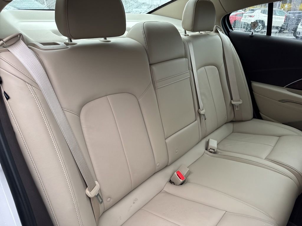 Used 2015 Buick LaCrosse Leather image 21