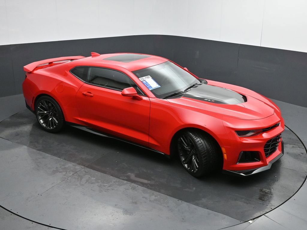 Used 2017 Chevrolet Camaro ZL1 image 43