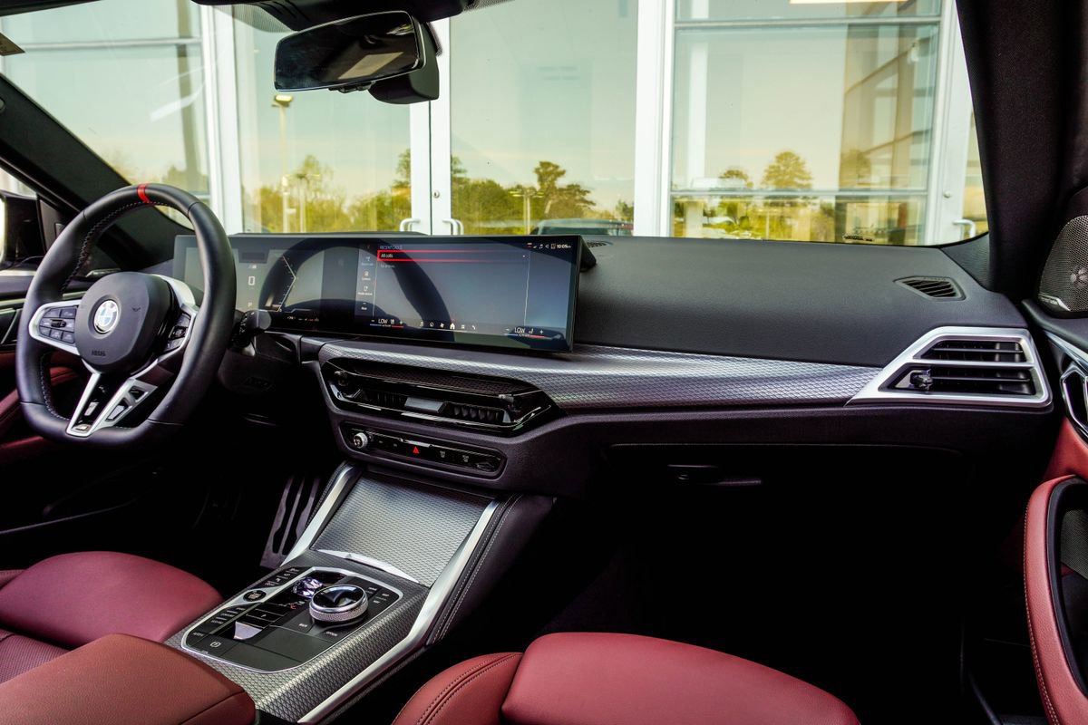 Used 2025 BMW M440i Coupe w/ Premium Package image 19