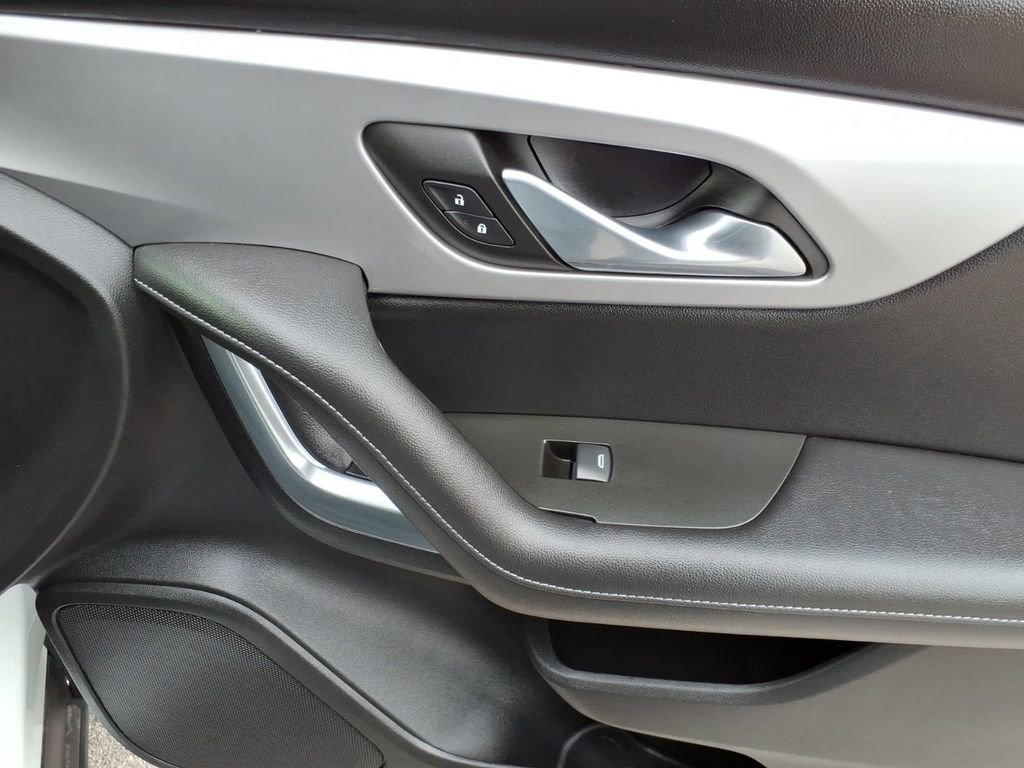 Used 2022 Chevrolet Blazer LT w/ Redline Edition image 5