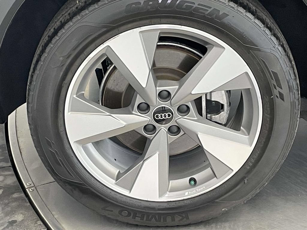 Certified 2023 Audi Q5 2.0T Premium Plus w/ Premium Plus Package AWD/4WD image 13