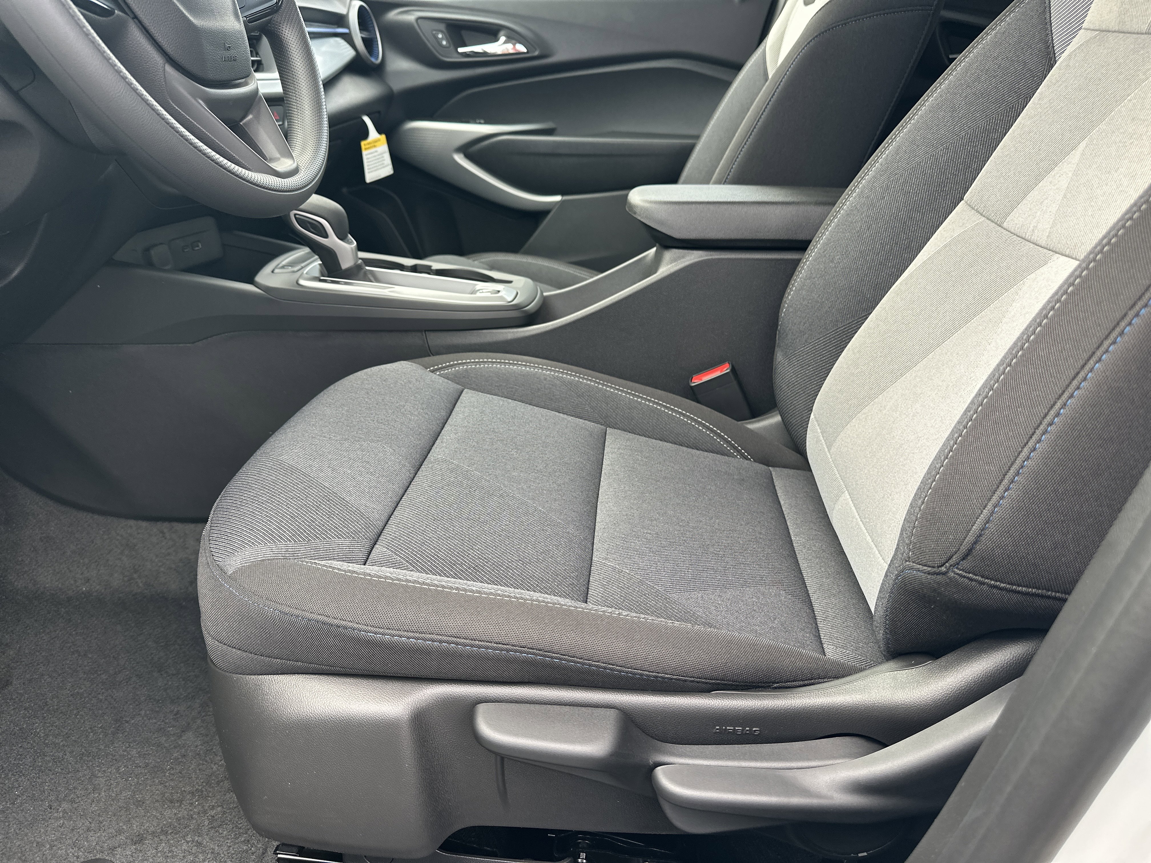 New 2026 Chevrolet Trax LS w/ LS Convenience Package FWD image 11