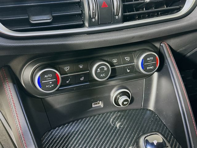 Used 2018 Alfa Romeo Stelvio Quadrifoglio w/ Driver Assist Dynamic Package AWD/4WD image 19