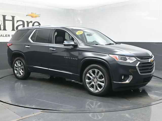 Used 2019 Chevrolet Traverse Premier w/ Driver Confidence II Package FWD image 2