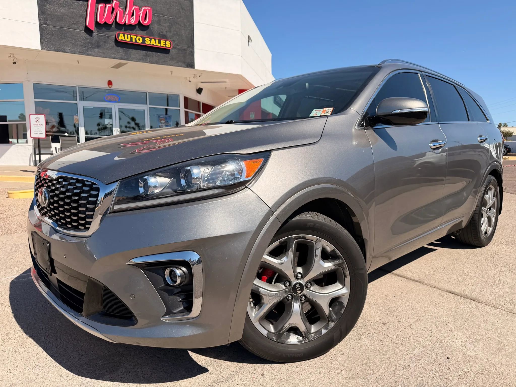 Used 2019 Kia Sorento SX image 1