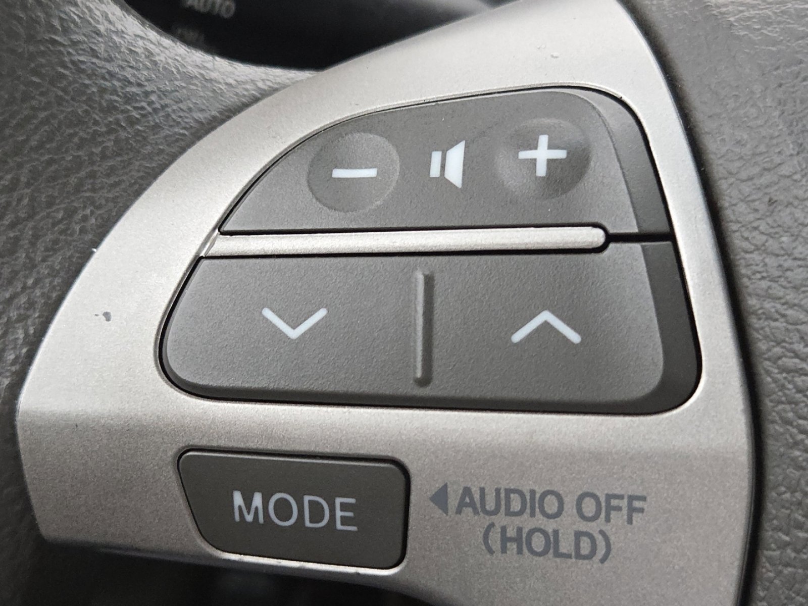 Used 2010 Toyota Camry image 29