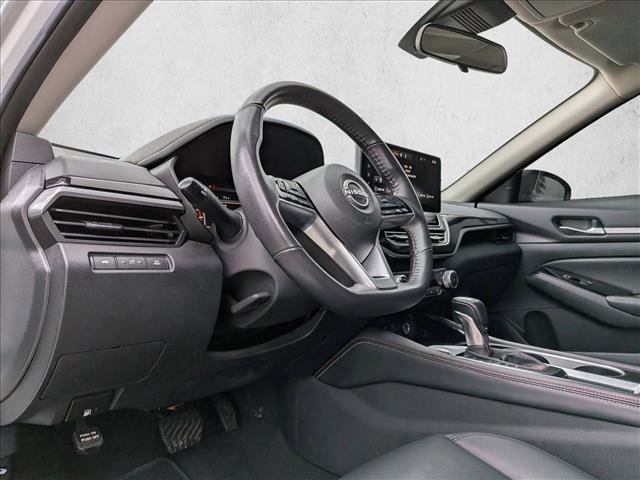 Used 2024 Nissan Altima 2.5 SR w/ SR Premium Package image 10