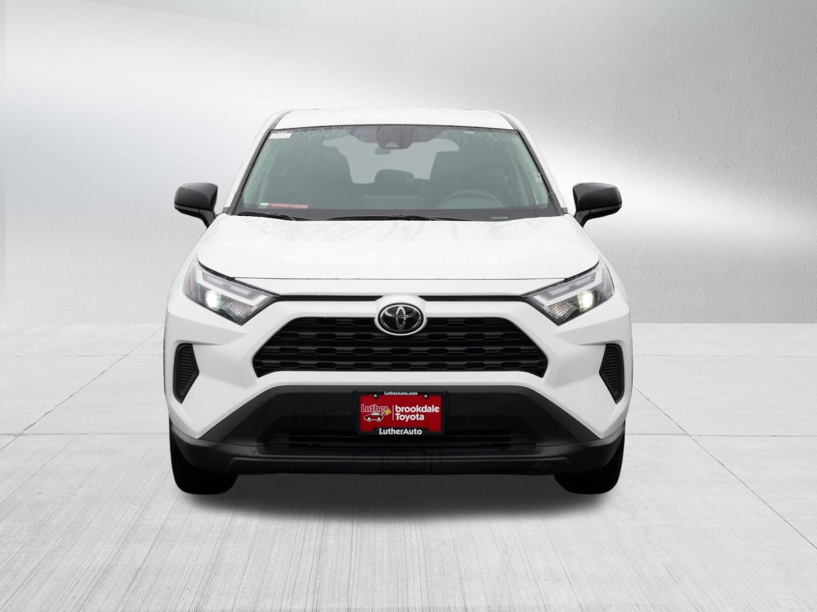 Certified 2025 Toyota RAV4 LE AWD/4WD image 2