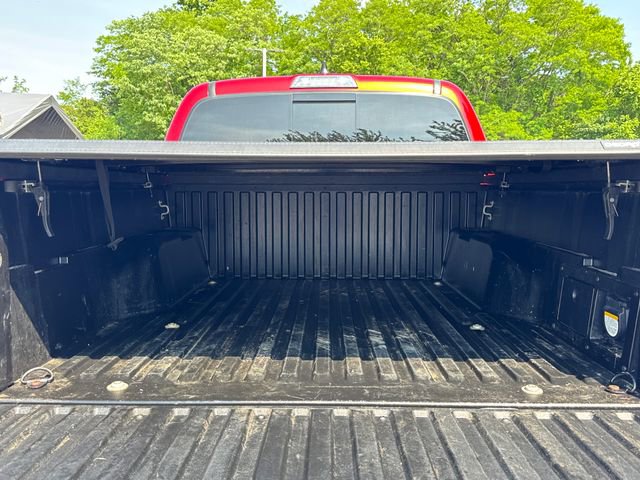 Used 2022 Toyota Tacoma TRD Off-Road AWD/4WD image 12
