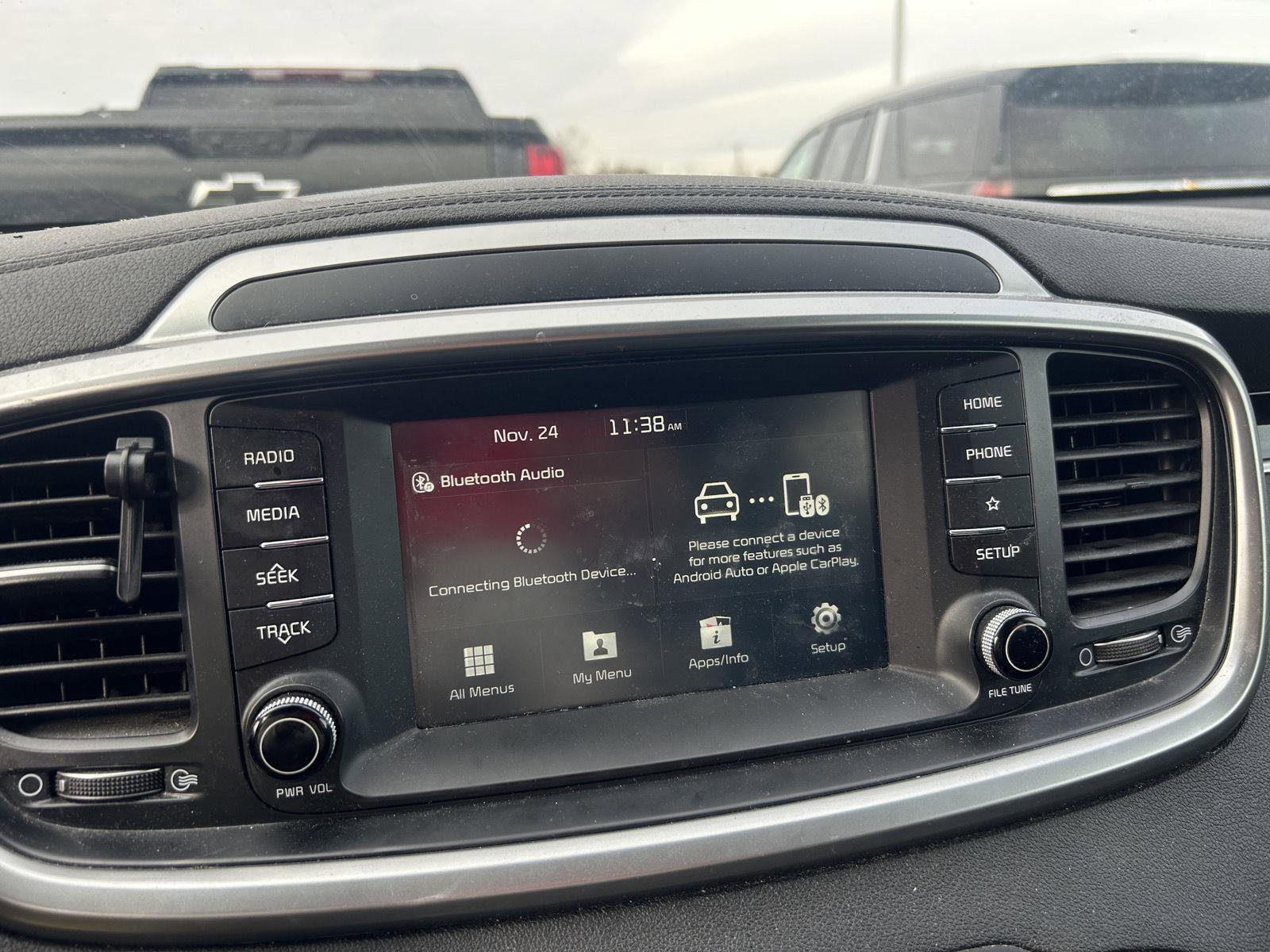 Used 2020 Kia Sorento L image 9