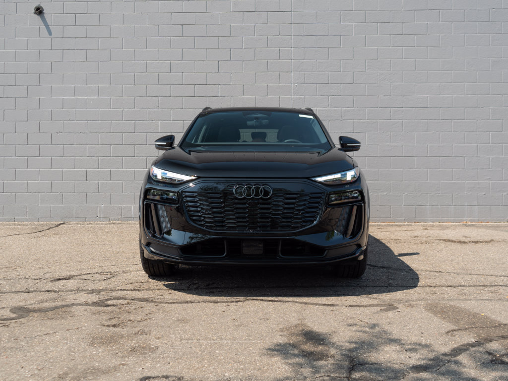 New 2027 Audi Q6 e-tron Premium Plus AWD/4WD image 2