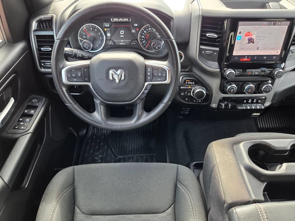 Used 2025 RAM 1500 Warlock AWD/4WD image 16