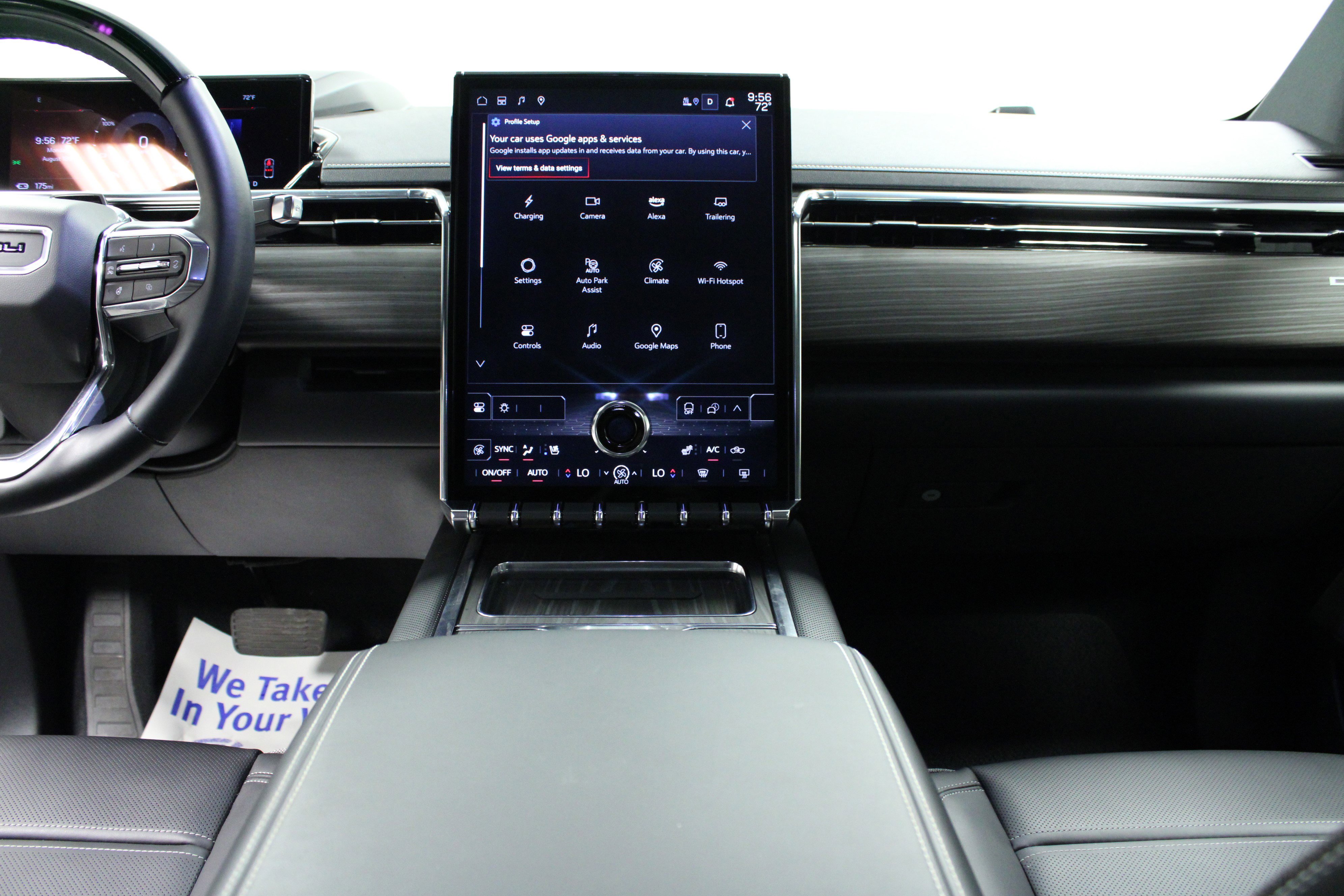 Used 2024 GMC Sierra EV Denali image 17