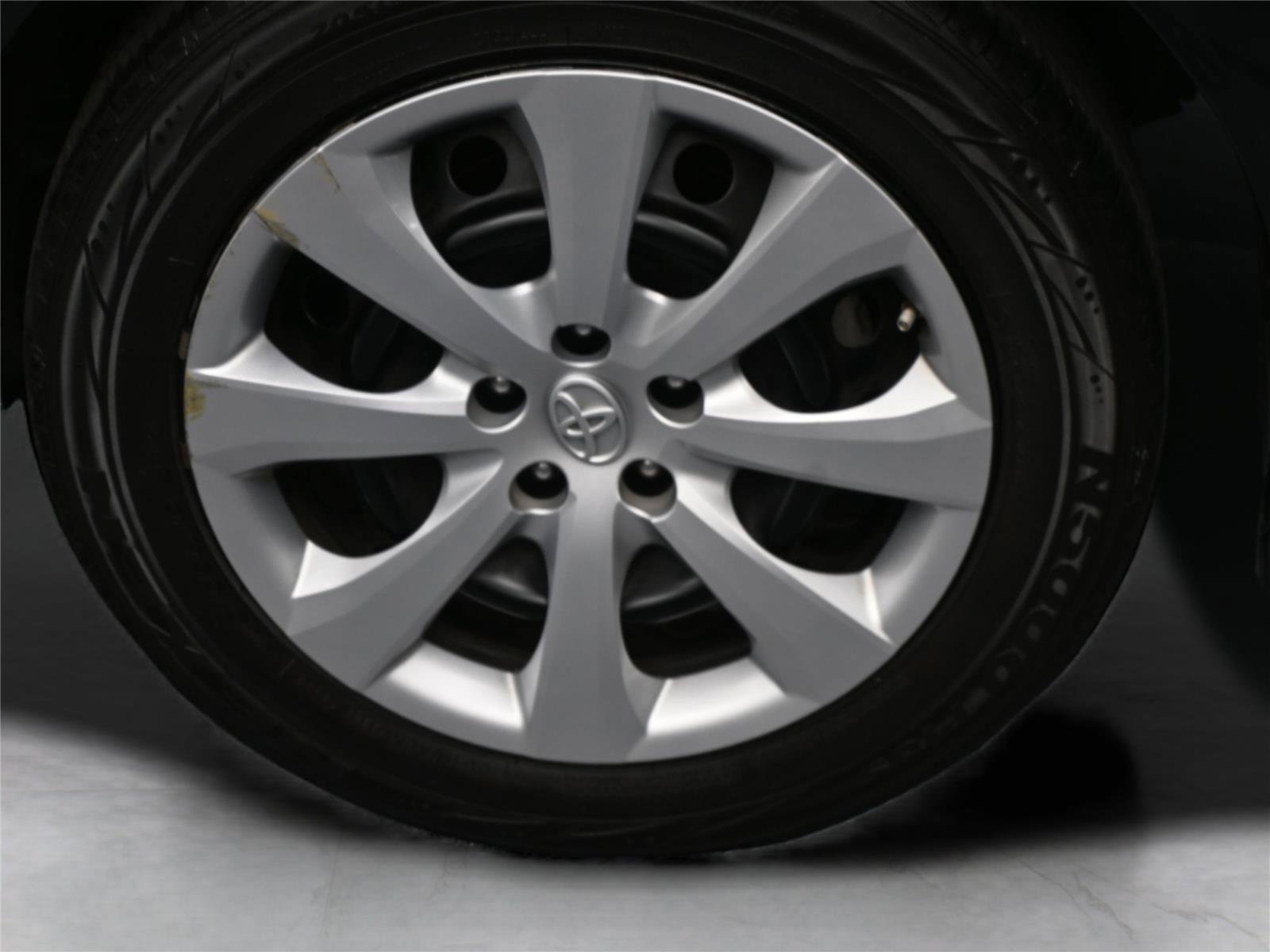 Used 2022 Toyota Corolla LE image 10