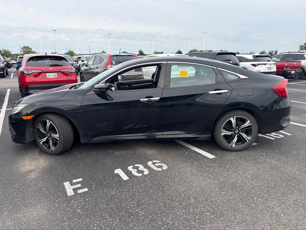 Used 2017 Honda Civic Touring image 7