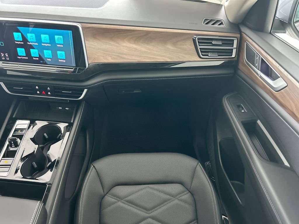 New 2026 Volkswagen Atlas SE image 44