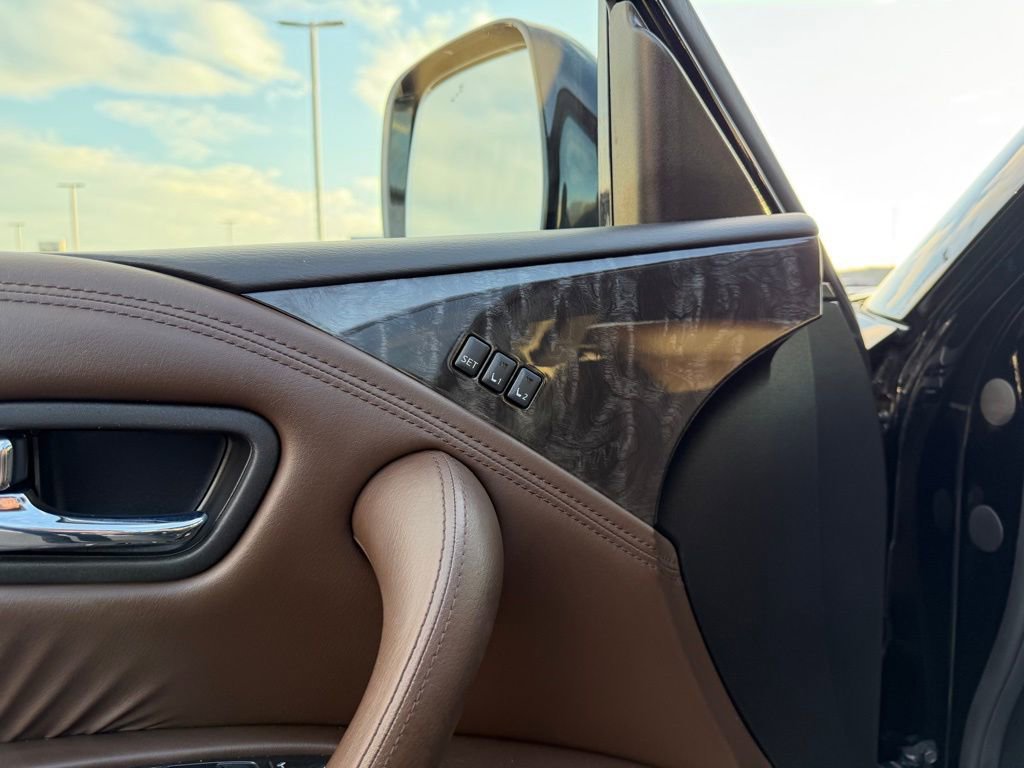 Used 2024 Nissan Armada Platinum w/ Captain's Chairs Package image 14