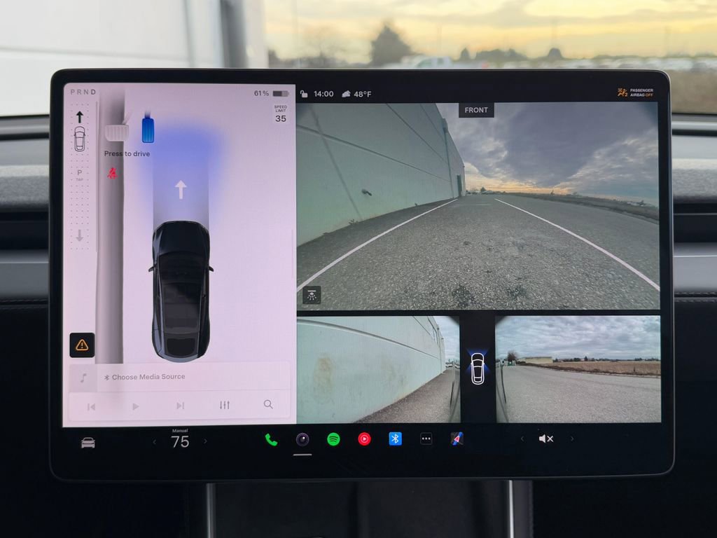 Used 2026 Tesla Model Y Long Range image 18