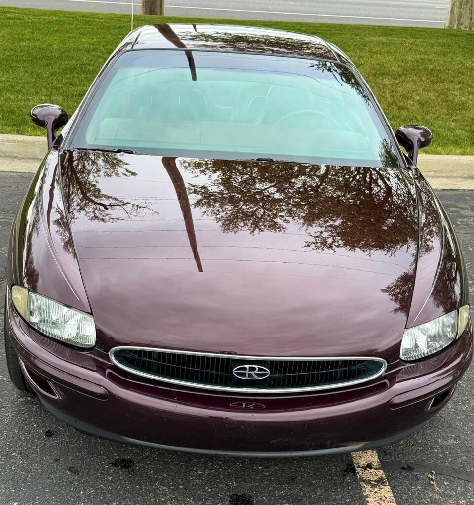 Used 1995 Buick Riviera Supercharged Coupe image 3