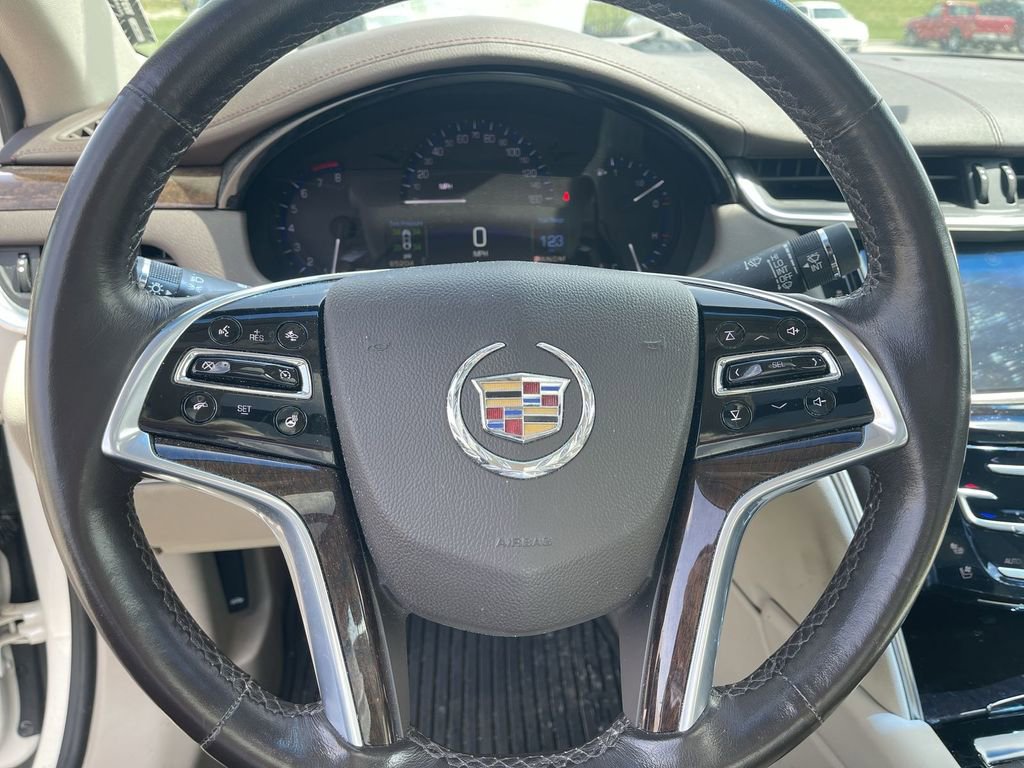 Used 2014 Cadillac XTS Luxury w/ Driver Awareness Package image 8