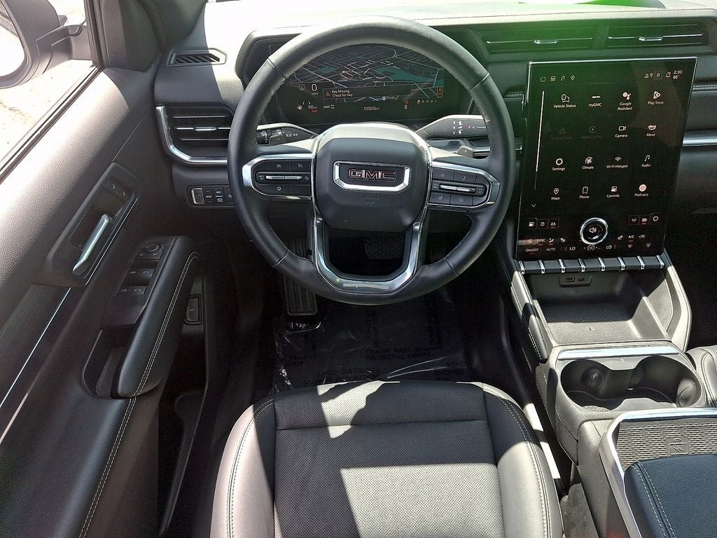 Used 2025 GMC Terrain Elevation w/ Elevation Premium Package AWD/4WD image 11