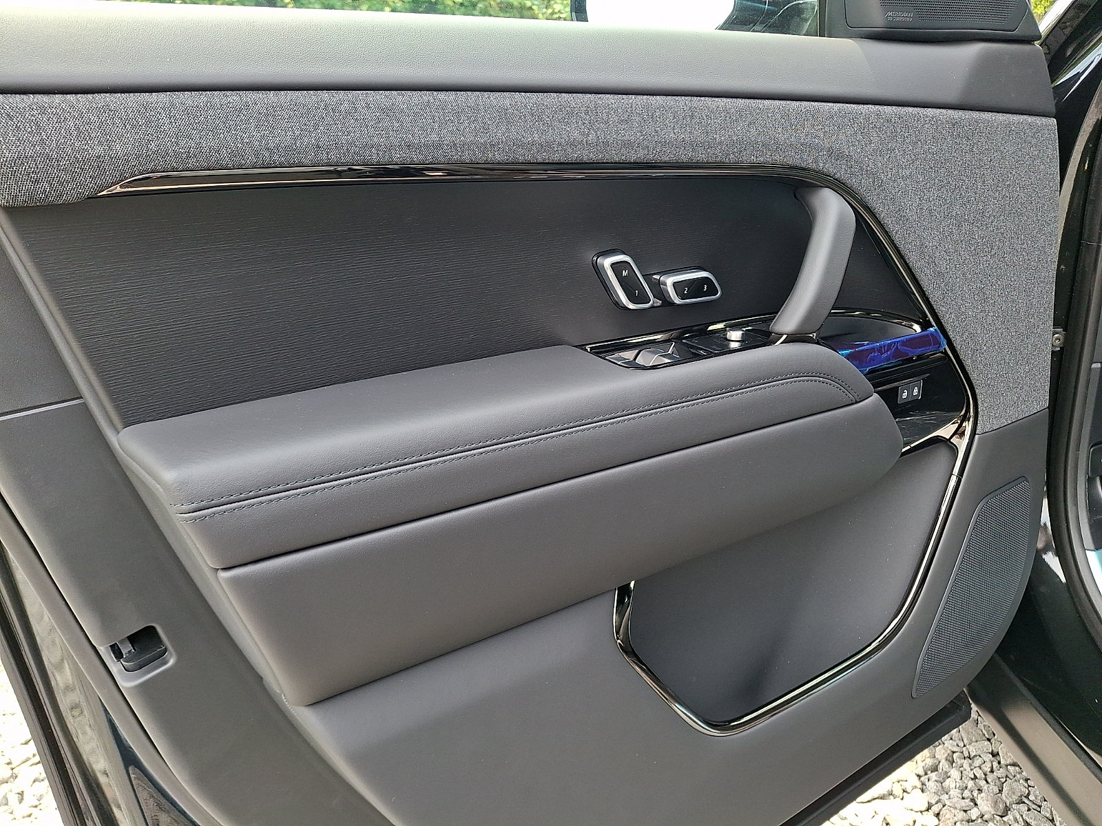 New 2026 Land Rover Range Rover Sport Dynamic SE AWD/4WD image 8