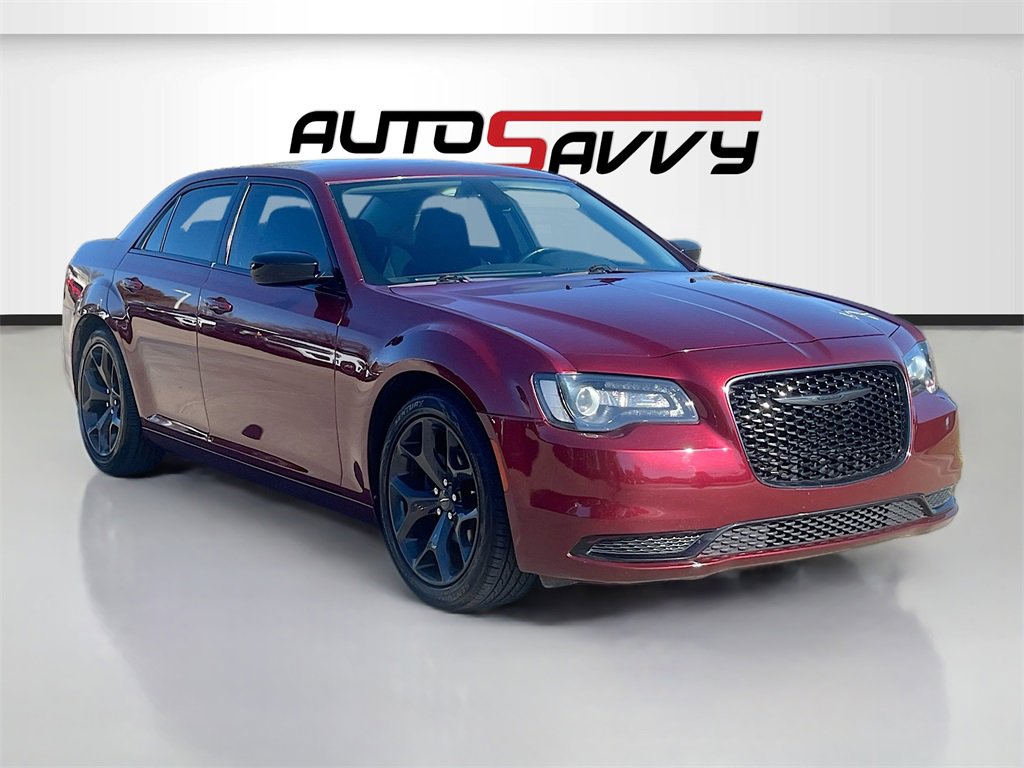 Used 2021 Chrysler 300 Touring w/ Sport Appearance Package image 1