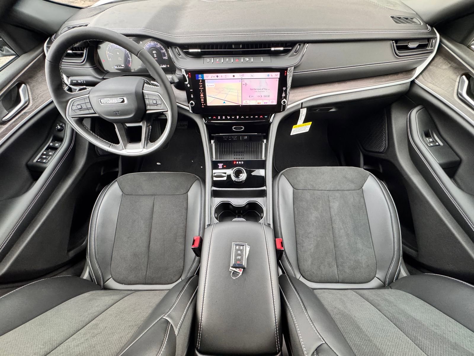 New 2026 Jeep Grand Cherokee Laredo image 22