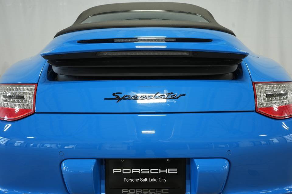 Used 2011 Porsche 911 Speedster image 48