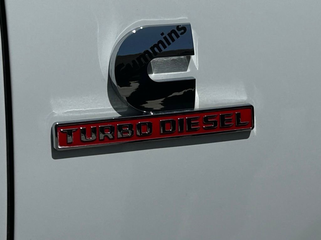 Used 2025 RAM 2500 Laramie AWD/4WD image 12