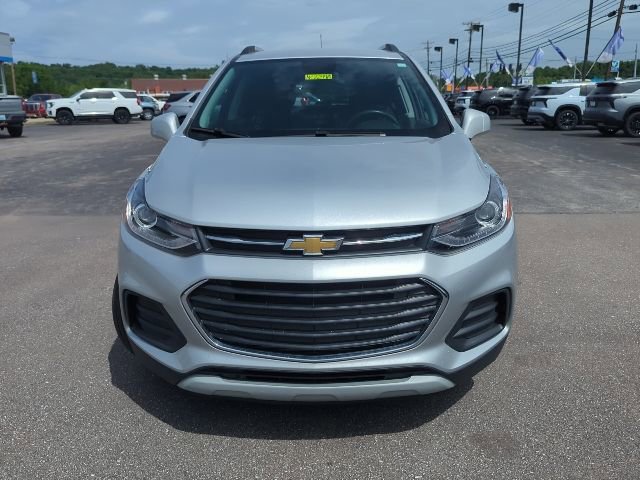 Used 2021 Chevrolet Trax LT w/ LT Convenience Package AWD/4WD image 4