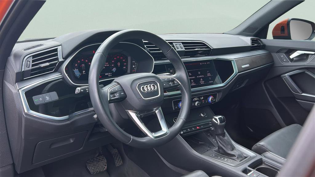 Used 2024 Audi Q3 2.0T Premium Plus w/ Premium Plus Package AWD/4WD image 12