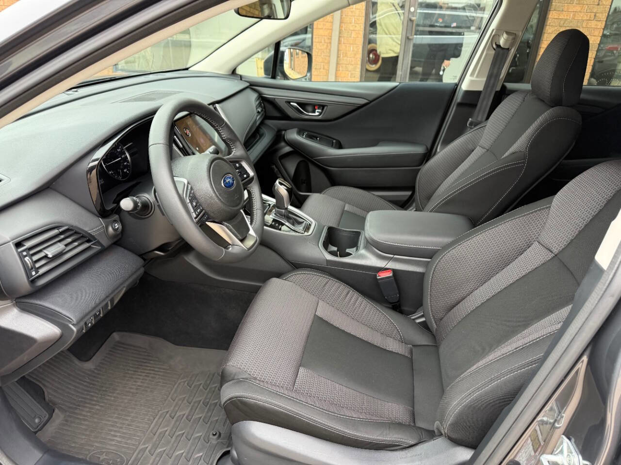 Used 2025 Subaru Outback Premium image 11