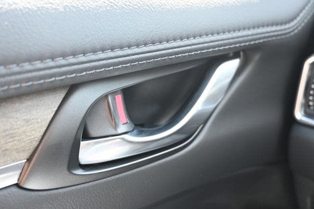 Used 2025 MAZDA CX-5 Signature AWD/4WD image 43