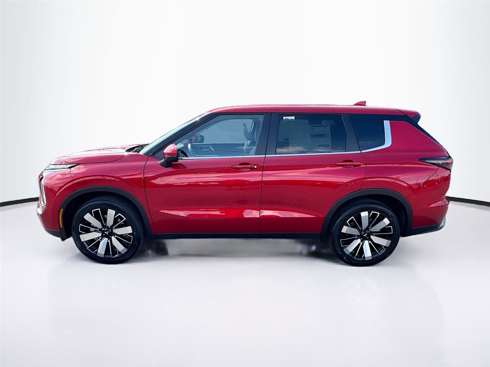 New 2026 Mitsubishi Outlander SE image 31