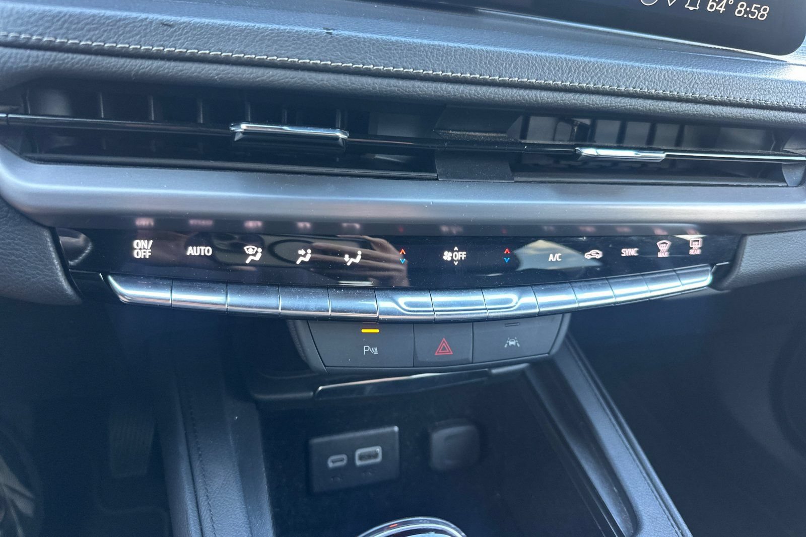 Certified 2025 Cadillac XT4 Premium Luxury FWD image 26
