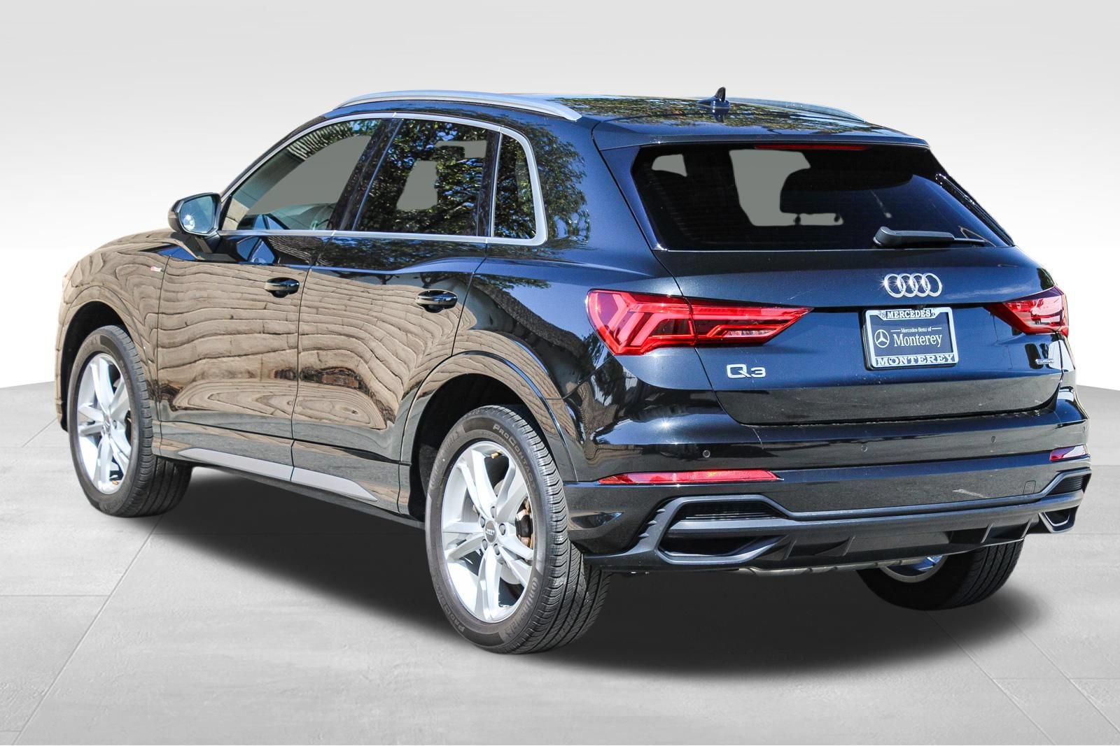 Used 2020 Audi Q3 2.0T Premium Plus w/ Premium Plus Package AWD/4WD image 7