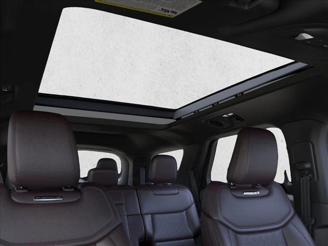 New 2026 Ford Explorer Platinum image 22