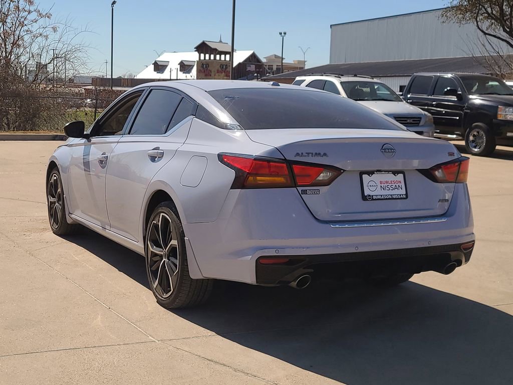 Certified 2023 Nissan Altima 2.5 SR w/ SR Premium Package image 2