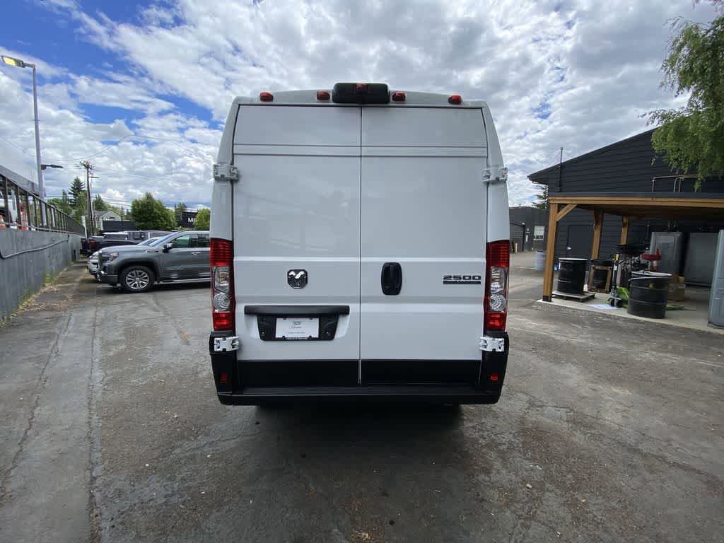 Used 2026 RAM ProMaster 2500 w/ Convenience Group FWD image 5