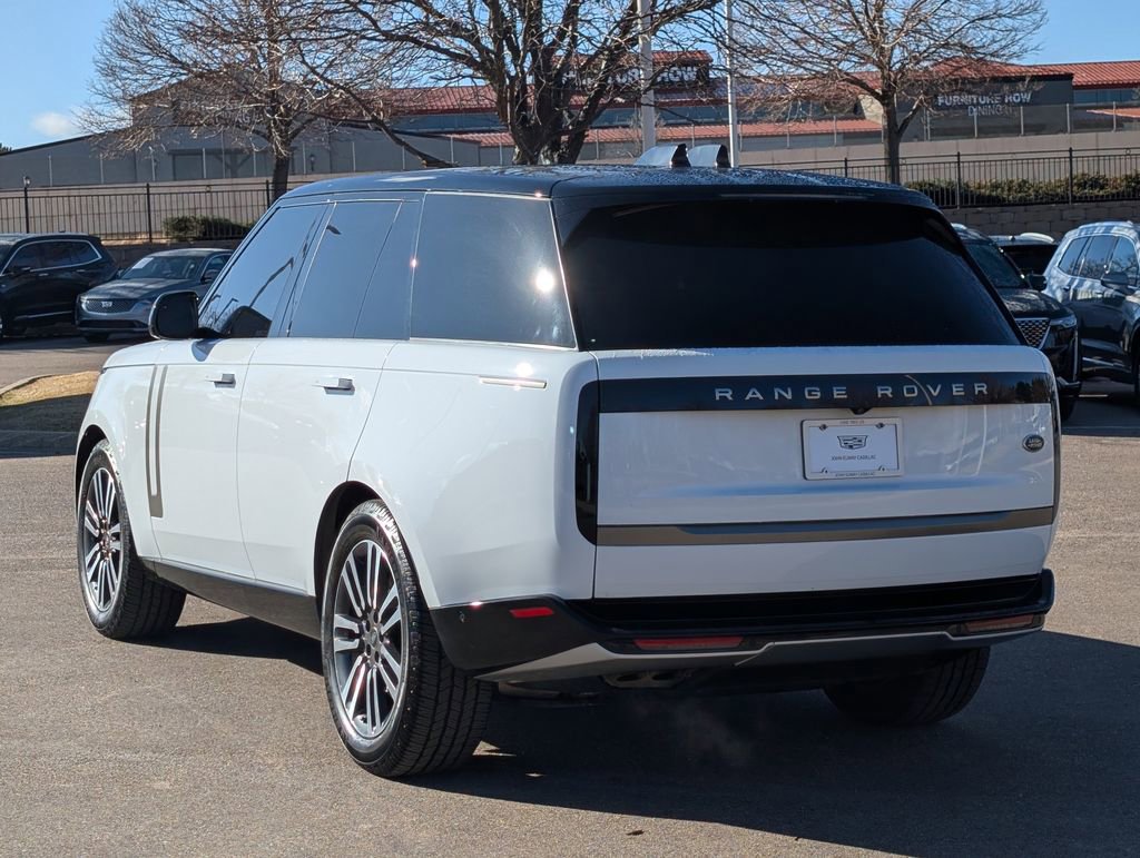 Used 2023 Land Rover Range Rover SE image 4