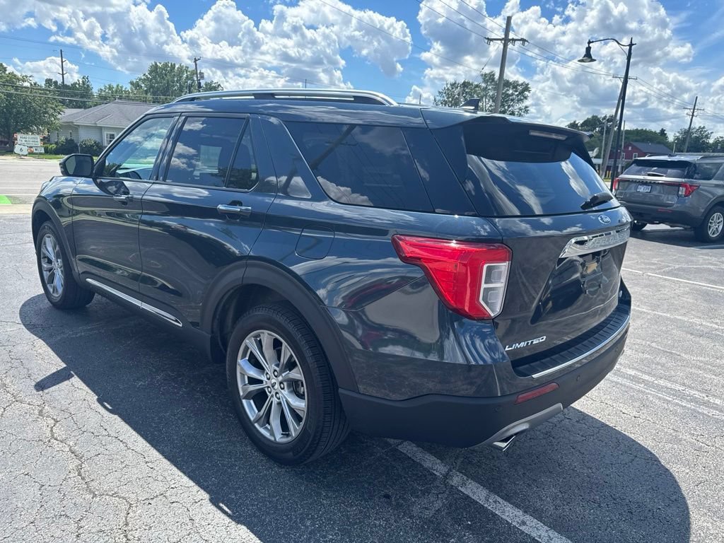 Used 2023 Ford Explorer Limited w/ Equipment Group 301A AWD/4WD image 6